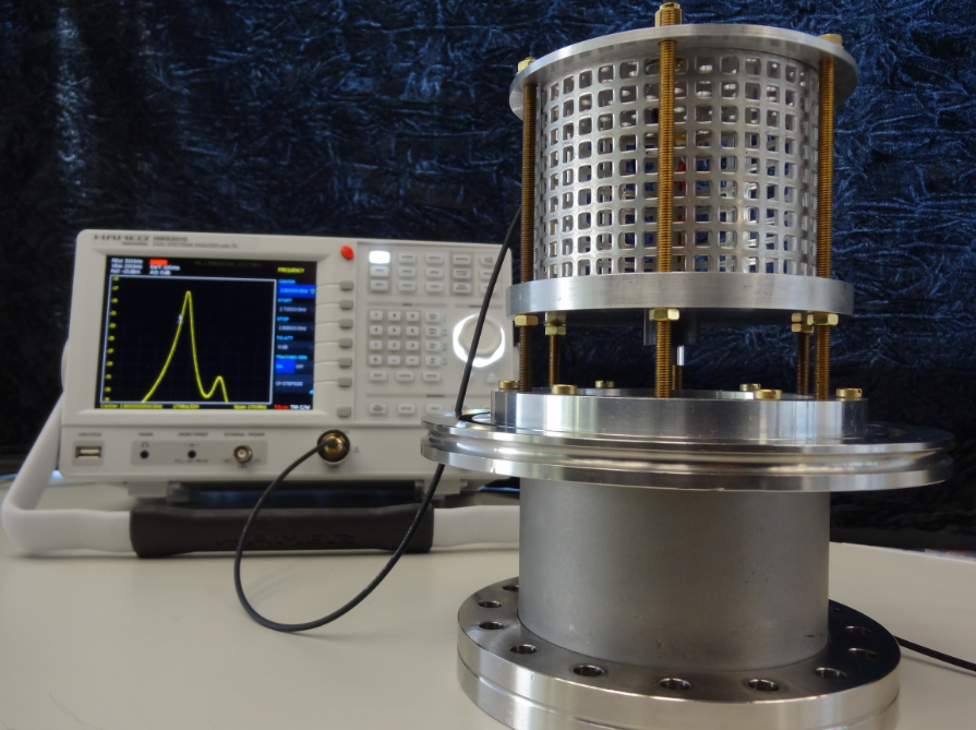 Plasmalab: Microwave Resonance Cavity