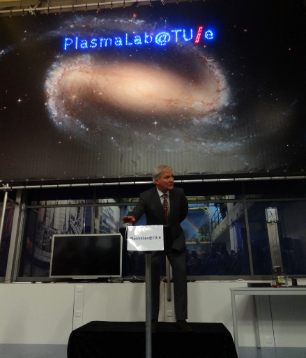 TU/e Rector Magnificus Hans van Duijn opening the Plasmalab